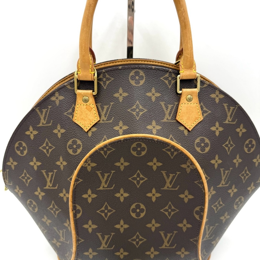 Louis Vuitton Monogram Ellipse